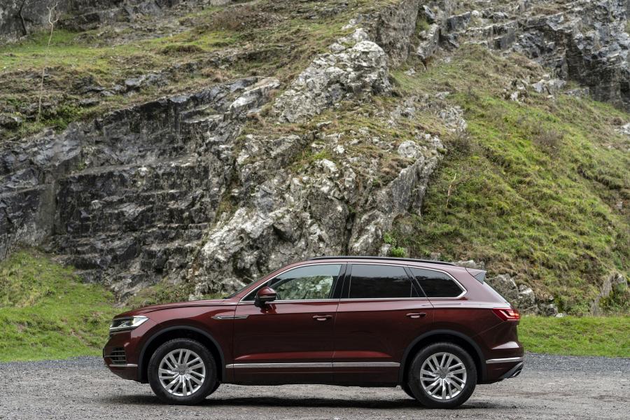  Volkswagen Touareg V6 TDI 2018 года  (UK) (фото 22 из 33)